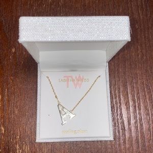 Gold necklace A